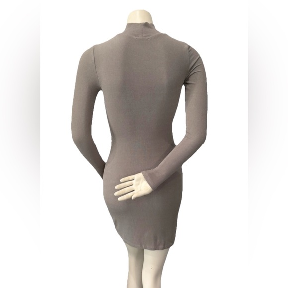Z SUPPLY Pandora Rib Cut Out Mini Dress Oatmeal XS Long Sleeve Bodycon Knit NWT - Picture 3 of 7
